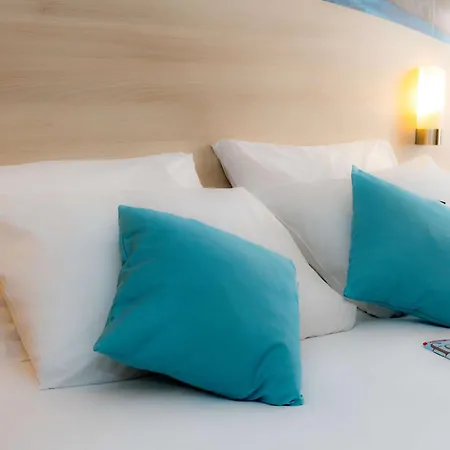 Brit La Rochelle Отель