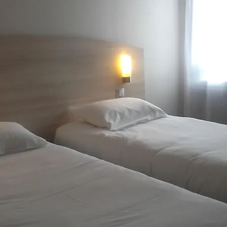 Brit La Rochelle Периньи