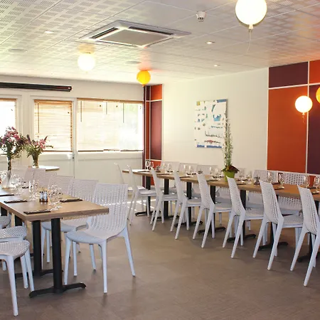 Отель Brit La Rochelle 3*