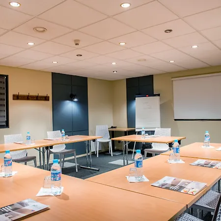 Отель Brit La Rochelle 3*