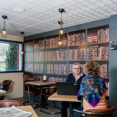 Brit La Rochelle Периньи