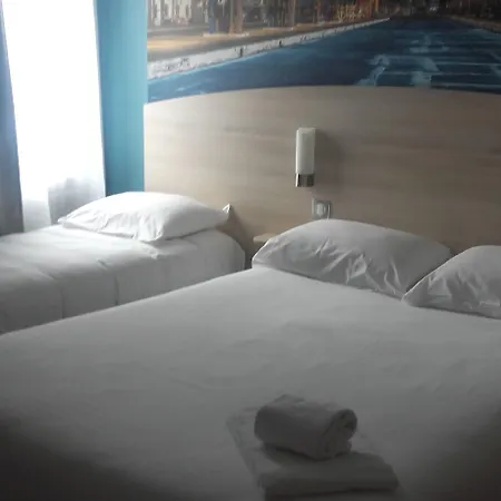 Hotel Brit La Rochelle 3*