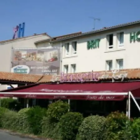 Brit La Rochelle Отель 3*