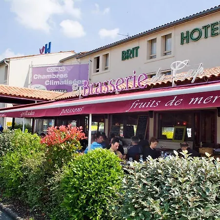 Brit La Rochelle Отель
