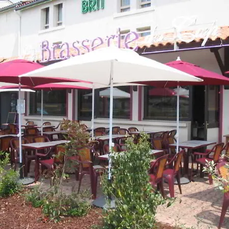 Отель Brit La Rochelle Периньи