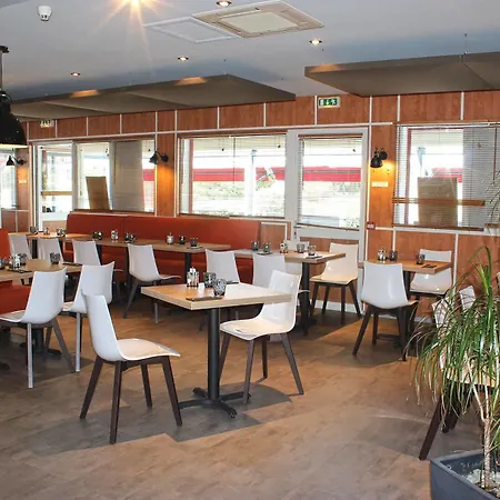 Hotel Brit La Rochelle 3*