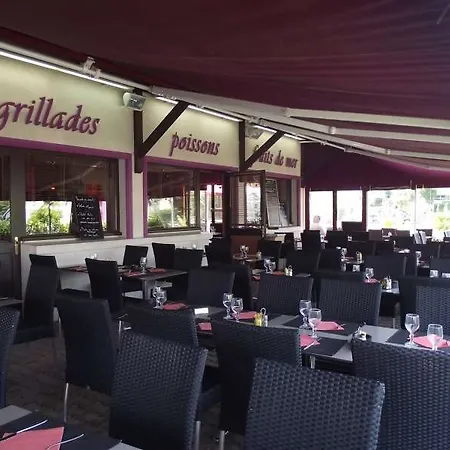 Brit La Rochelle Периньи