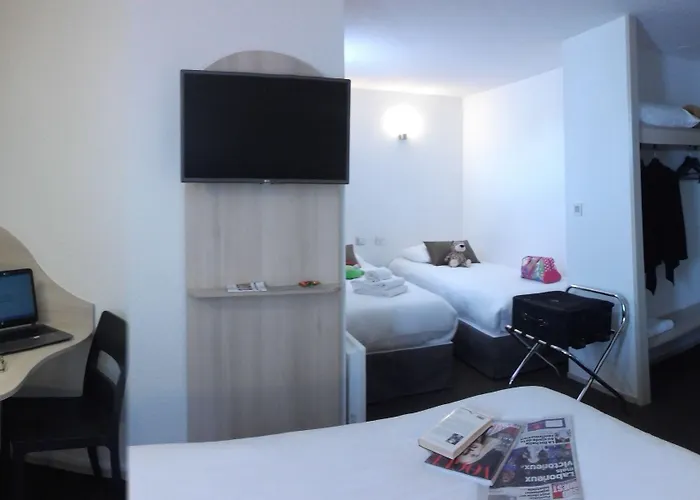 Hotel Brit La Rochelle 3*
