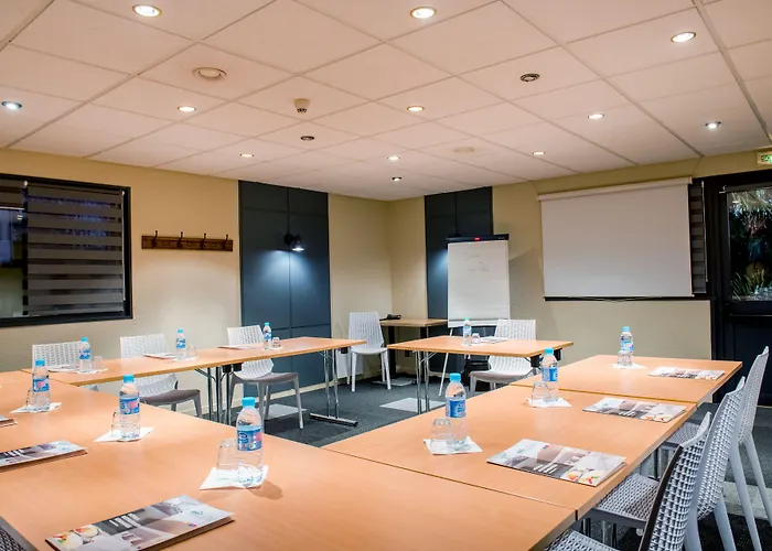 Hotel Brit La Rochelle 3*