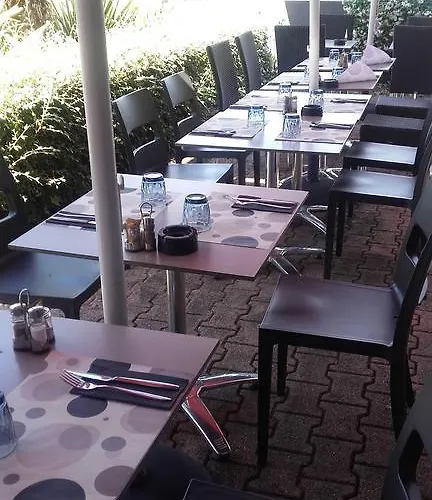 Hotel Brit La Rochelle 3*